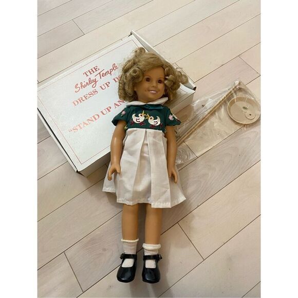 Danbury Mint Shirley Temple16" Doll Curly Top Dress and stand - Picture 4 of 4